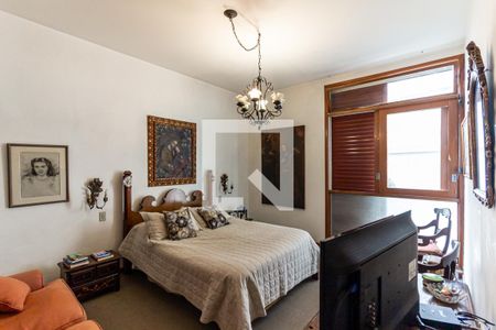 Apartamento à venda com 226m², 3 quartos e 2 vagasSuíte - Quarto 1