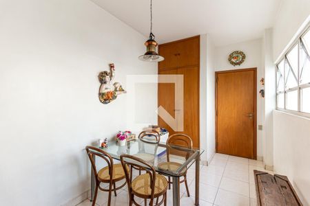 Apartamento à venda com 226m², 3 quartos e 2 vagasCozinha - Copa