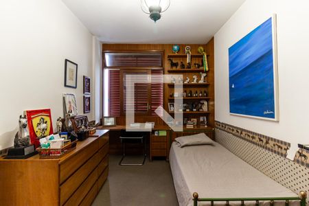 Apartamento à venda com 226m², 3 quartos e 2 vagasQuarto 3