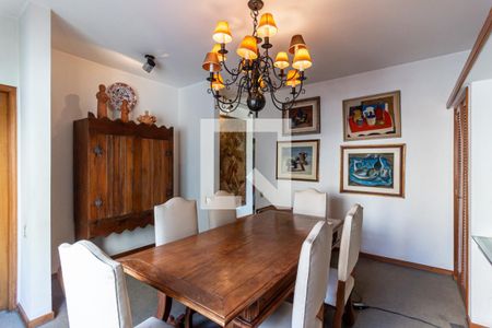 Apartamento à venda com 226m², 3 quartos e 2 vagasSala de Jantar