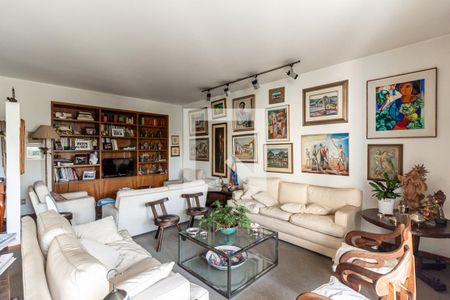 Apartamento à venda com 226m², 3 quartos e 2 vagasSala