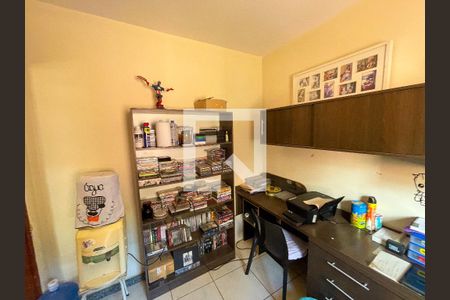 Casa à venda com 223m², 4 quartos e 3 vagasQuarto 4