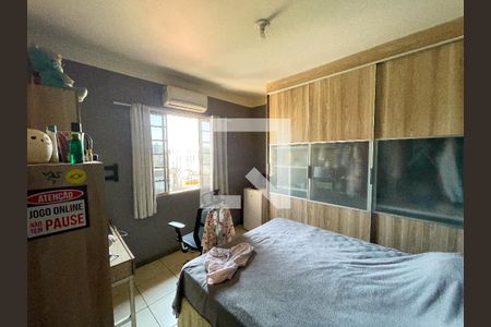 Casa à venda com 223m², 4 quartos e 3 vagasQuarto 1