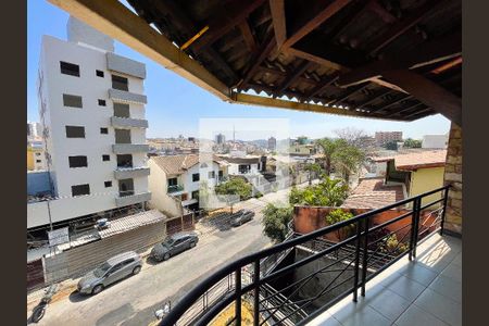 Casa à venda com 223m², 4 quartos e 3 vagasvaranda da suite