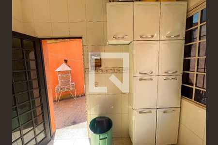 Casa à venda com 223m², 4 quartos e 3 vagasÁrea de Serviço