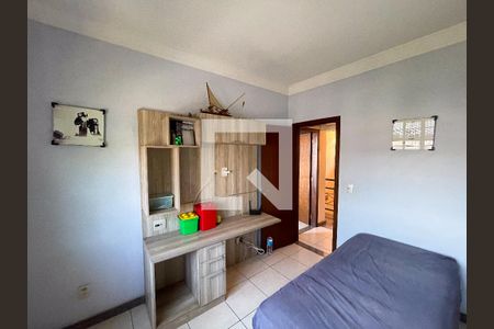 Casa à venda com 223m², 4 quartos e 3 vagasQuarto 2