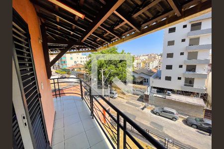 Casa à venda com 223m², 4 quartos e 3 vagasvaranda da suite