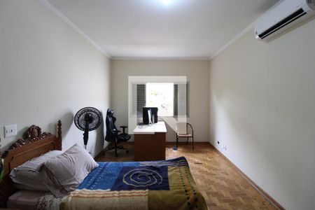 Casa à venda com 250m², 5 quartos e 2 vagasQuarto 1