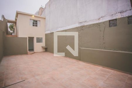 Casa para alugar com 150m², 2 quartos e 1 vagaQuintal