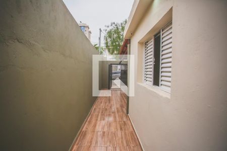 Casa para alugar com 150m², 2 quartos e 1 vagaCorredor lateral