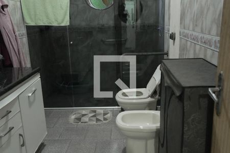 Casa à venda com 360m², 3 quartos e 8 vagasBanheiro - casa 2