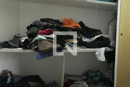Casa à venda com 360m², 3 quartos e 8 vagasCloset quarto 2 - casa 1