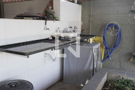 Casa à venda com 360m², 3 quartos e 8 vagasLavanderia - casa 2