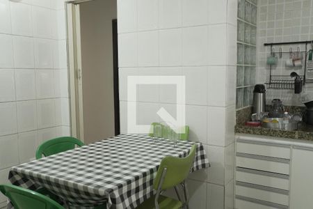 Casa à venda com 360m², 3 quartos e 8 vagasCozinha - casa 2