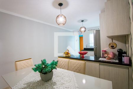 Casa à venda com 129m², 3 quartos e 3 vagas Casa à venda com 129m², 3 quartos e 3 vagasCopa