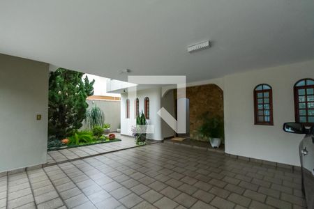 Casa à venda com 310m², 3 quartos e 3 vagasGaragem