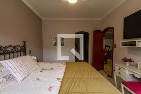 Casa à venda com 310m², 3 quartos e 3 vagasSuíte 1