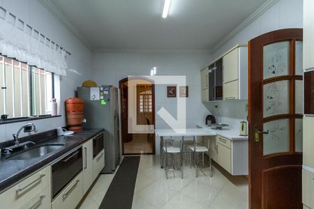 Casa à venda com 310m², 3 quartos e 3 vagasCozinha