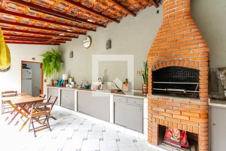 Casa à venda com 310m², 3 quartos e 3 vagasQuintal e Churrasqueira