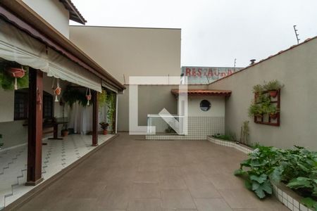 Casa à venda com 310m², 3 quartos e 3 vagasQuintal e Churrasqueira