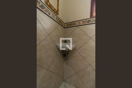 Casa à venda com 310m², 3 quartos e 3 vagasBanheiro de Serviço