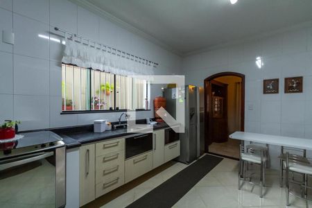 Casa à venda com 310m², 3 quartos e 3 vagasCozinha