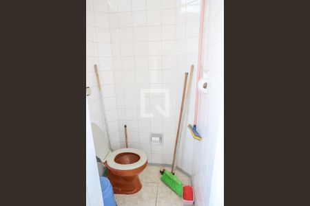 Apartamento à venda com 72m², 2 quartos e sem vagaBanheiro de serviço