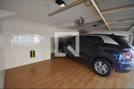 Casa à venda com 280m², 3 quartos e 2 vagasGaragem