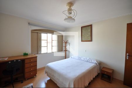 Casa à venda com 280m², 3 quartos e 2 vagasQuarto 2