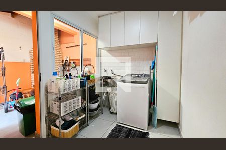 Casa à venda com 129m², 2 quartos e 2 vagas Casa à venda com 129m², 2 quartos e 2 vagasÁrea de Serviço