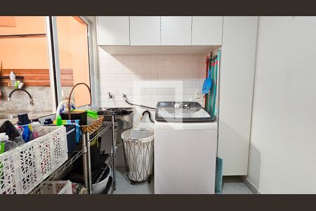 Casa à venda com 129m², 2 quartos e 2 vagas Casa à venda com 129m², 2 quartos e 2 vagasÁrea de Serviço