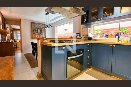 Casa à venda com 129m², 2 quartos e 2 vagas Casa à venda com 129m², 2 quartos e 2 vagasCozinha