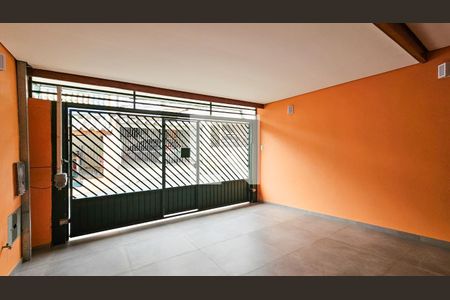 Casa à venda com 129m², 2 quartos e 2 vagas Casa à venda com 129m², 2 quartos e 2 vagasQuintal