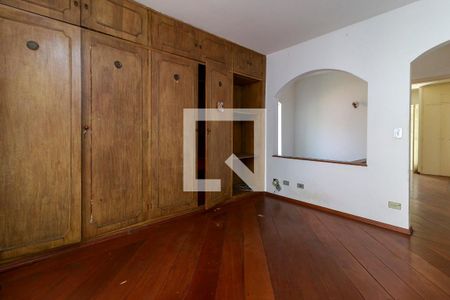 Casa de condomínio à venda com 180m², 4 quartos e 2 vagasSala Intima