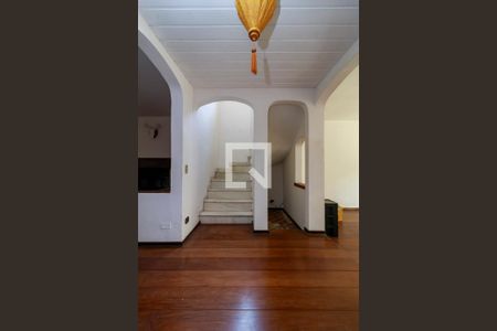 Casa de condomínio à venda com 180m², 4 quartos e 2 vagasSala