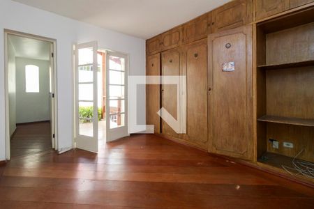 Casa de condomínio à venda com 180m², 4 quartos e 2 vagasSala Intima