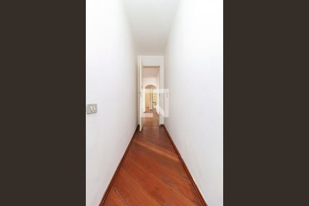 Casa de condomínio à venda com 180m², 4 quartos e 2 vagasSuíte