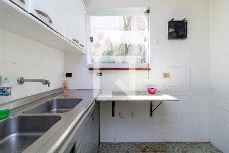 Casa de condomínio à venda com 180m², 4 quartos e 2 vagasCozinha