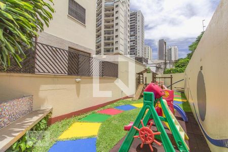 Apartamento à venda com 99m², 3 quartos e 2 vagasÁrea comum - Playground