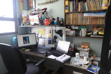 Apartamento à venda com 99m², 3 quartos e 2 vagasEscritório