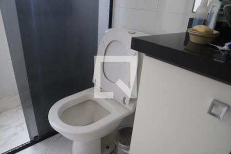 Apartamento à venda com 99m², 3 quartos e 2 vagasBanheiro da Suíte