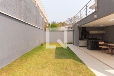 Casa de condomínio à venda com 360m², 4 quartos e 4 vagasQuintal