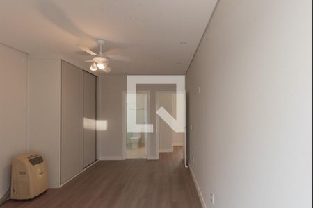 Casa de condomínio à venda com 360m², 4 quartos e 4 vagasSuíte 3