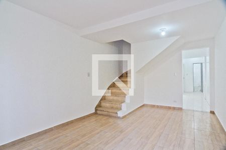 Sala de casa para alugar com 2 quartos, 119m² em Jardim Santo Elias, São Paulo