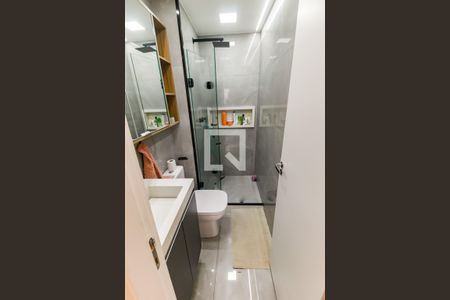Banheiro de apartamento à venda com 2 quartos, 49m² em Vila Andrade, São Paulo