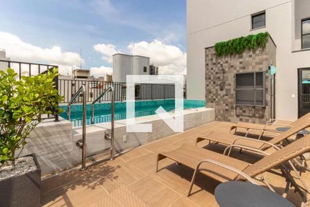 Studio à venda com 27m², 1 quarto e sem vagaÁrea comum - Piscina
