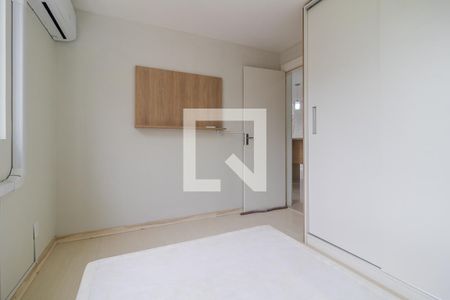 Quarto 1 de apartamento para alugar com 2 quartos, 50m² em Glória, Porto Alegre