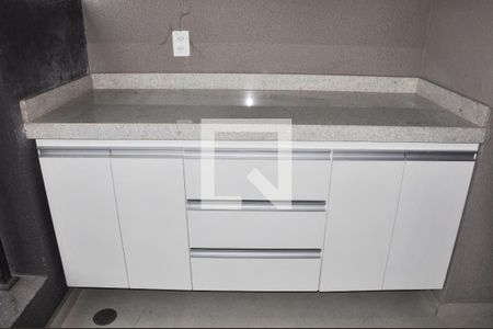 Apartamento para alugar com 80m², 2 quartos e 1 vaga Apartamento para alugar com 80m², 2 quartos e 1 vagaDetalhe - Varanda da Sala