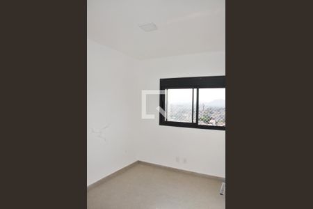 Apartamento para alugar com 80m², 2 quartos e 1 vaga Apartamento para alugar com 80m², 2 quartos e 1 vagaDetalhe - Quarto 02 com Suíte