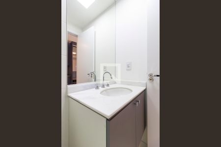 Banheiro de kitnet/studio à venda com 1 quarto, 25m² em Brooklin, São Paulo